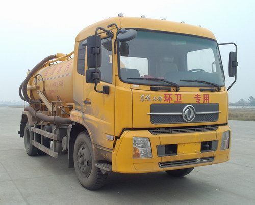 都市脈搏的雙重守護(hù)者 吸污車與電源車的無聲交響